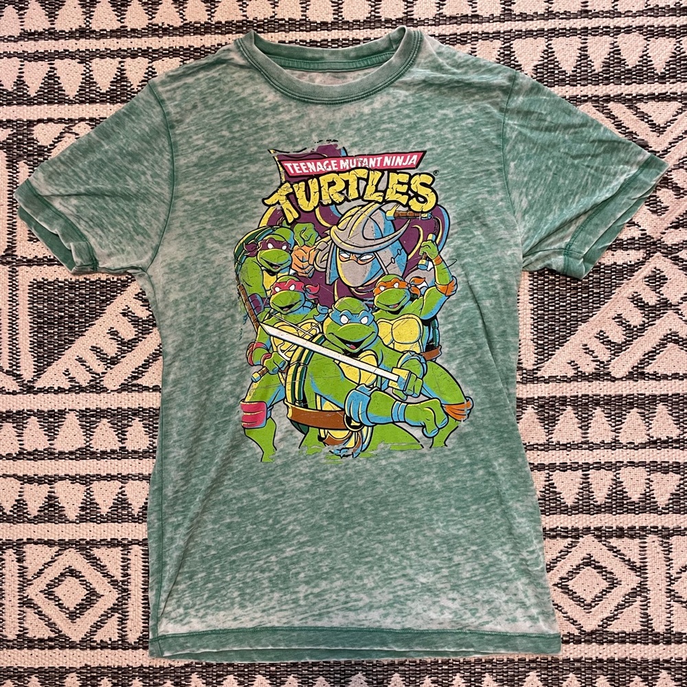 Teenage Mutant Ninja Turtles Distressed Tee Size S